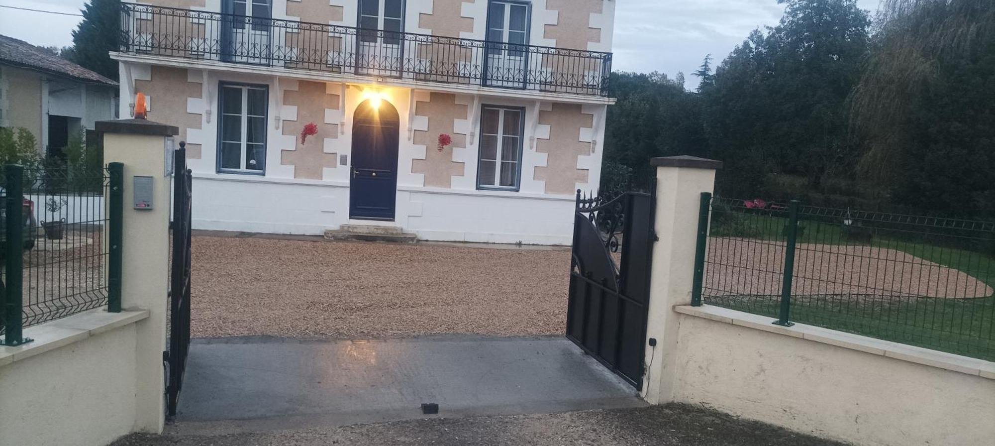 Montplaisir Bed & Breakfast Montendre ภายนอก รูปภาพ