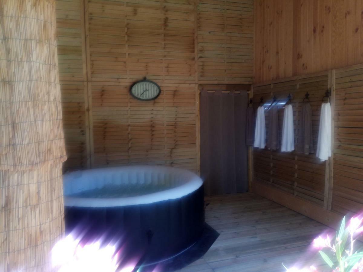 Montplaisir Bed & Breakfast Montendre ภายนอก รูปภาพ