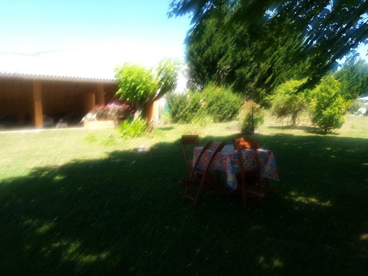Montplaisir Bed & Breakfast Montendre ภายนอก รูปภาพ