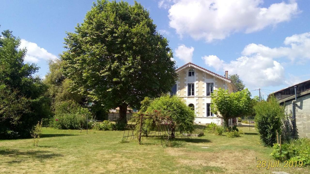 Montplaisir Bed & Breakfast Montendre ภายนอก รูปภาพ
